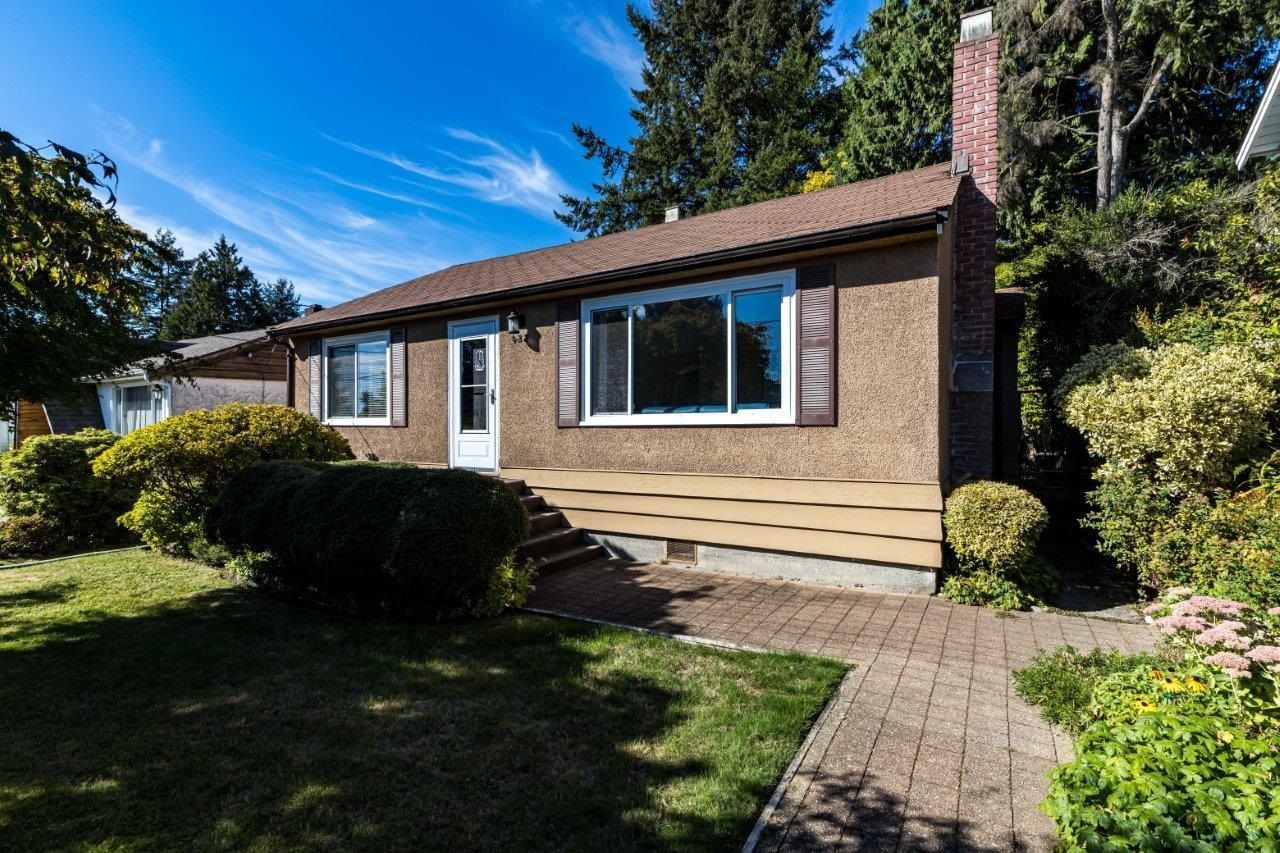 Main Photo: 428 W 28TH Street in North Vancouver: Upper Lonsdale House for sale : MLS®# R2616370