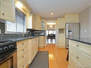 Photo 8: 4155 Roy Pl in VICTORIA: SW Northridge House for sale (Saanich West)  : MLS®# 745866