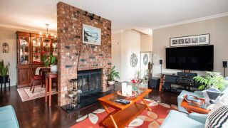 Photo 6: 1842 CHESTERFIELD Avenue in North Vancouver: Central Lonsdale Townhouse for sale in "CEDARVIEW PLACE" : MLS®# R2866511