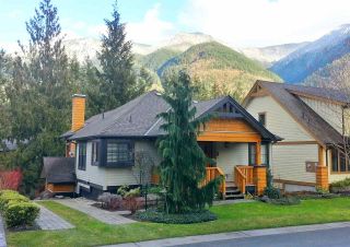 Photo 1: 1840 HUCKLEBERRY Bend in Cultus Lake: Lindell Beach House for sale in "THE COTTAGES AT CULTUS LAKE" : MLS®# R2147894