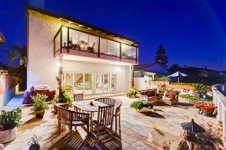 Photo 5: ENCINITAS House for sale : 4 bedrooms : 502 Neptune