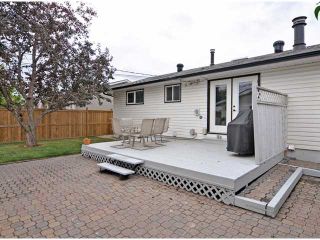 Photo 16: 637 AGATE Crescent SE in CALGARY: Acadia Residential Detached Single Family for sale (Calgary)  : MLS®# C3542328