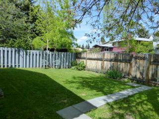 Photo 12: 72 WOODGLEN Road SW in CALGARY: Woodbine Residential Detached Single Family for sale (Calgary)  : MLS®# C3621641