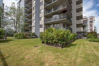 Photo 21: 105 150 E 15TH Street in North Vancouver: Central Lonsdale Condo for sale in "Lions Gate Plaza" : MLS®# R2704878