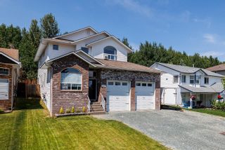 Photo 2: 7833 ST PATRICK Avenue in Prince George: St. Lawrence Heights House for sale in "ST LAWRENCE HEIGHTS" (PG City South West)  : MLS®# R2793746