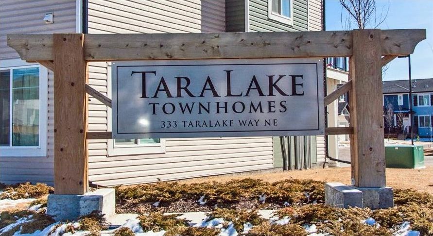 Main Photo: 347 TARALAKE Way NE in Calgary: Taradale House for sale : MLS®# C4108577