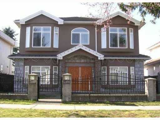 Main Photo: 7389 GLADSTONE Street in Vancouver: Fraserview VE House for sale in "FRASERVIEW" (Vancouver East)  : MLS®# V916722