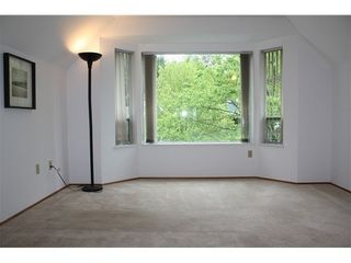 Photo 5: 3324 FLAGSTAFF Place in Vancouver East: Champlain Heights Home for sale ()  : MLS®# V940570