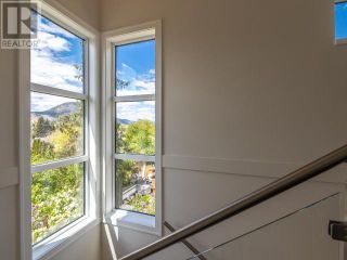 Photo 9: 383 TOWNLEY STREET in Penticton: House for sale : MLS®# 183468
