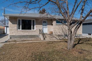 Photo 1: 183 Broad Bay in Winnipeg: North Kildonan Residential for sale (3F) 
