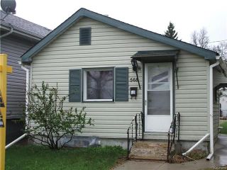 Photo 2: 568 Prosper Street in Winnipeg: Norwood Residential for sale (2B)  : MLS®# 1813059