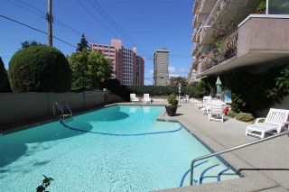 Photo 12: 304 2187 BELLEVUE Avenue in West Vancouver: Dundarave Condo for sale in "SURFSIDE TOWERS" : MLS®# R2156411