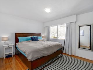 Photo 9: 2542 E 28TH AVENUE in Vancouver: Collingwood VE House for sale (Vancouver East)  : MLS®# R2052154