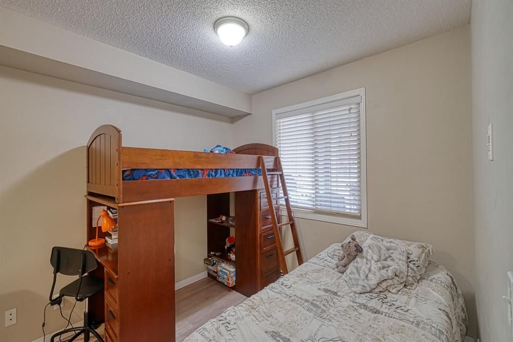 Photo 15: Photos: 2136 8 Bridlecrest Drive SW in Calgary: Bridlewood Apartment for sale : MLS®# A1258021