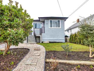 Photo 1: 4273 ELGIN Street in Vancouver: Fraser VE House for sale (Vancouver East)  : MLS®# R2435857