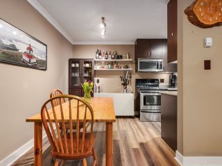 Photo 10: 313 270 W 3RD Street in North Vancouver: Lower Lonsdale Condo for sale in "HAMPTON COURT" : MLS®# R2751151