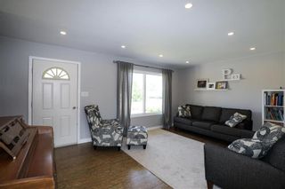Photo 12: 82 Fourth Avenue North in Blumenort: R16 Residential for sale : MLS®# 202012287