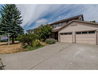 Photo 1: 35023 CASSIAR Avenue in Abbotsford: Abbotsford East House for sale : MLS®# R2191358