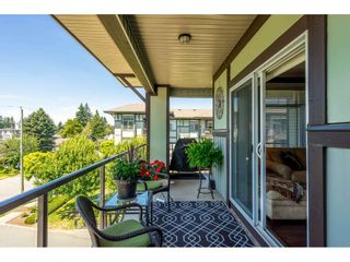 Photo 21: 402 2038 SANDALWOOD Crescent in Abbotsford: Central Abbotsford Condo for sale in "The Element" : MLS®# R2477940