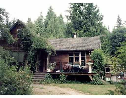 Main Photo: 1142 NEILSON RD in Roberts_Creek: Roberts Creek House for sale (Sunshine Coast)  : MLS®# V250095
