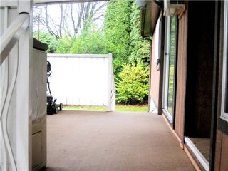 Photo 2: 8 145 KING EDWARD Street in Coquitlam: Maillardville Manufactured Home for sale in "MILL CREEK VILLAGE" : MLS®# V1038414
