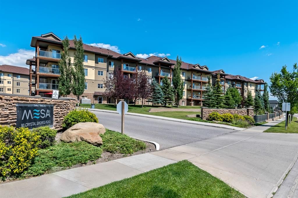 Main Photo: 1306 92 Crystal Shores Road: Okotoks Apartment for sale : MLS®# A1244969