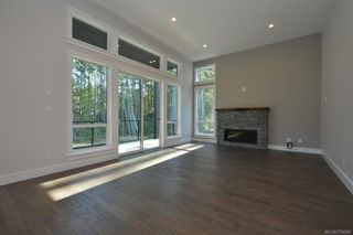 Photo 2: 1152 NATURE PARK Pl in Highlands: La Bear Mountain House for sale : MLS®# 750006