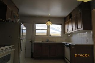 Photo 8: 434 - 438 28 Avenue NW Mount Pleasant (Calgary) Calgary Alberta T2M 2K6 Home For Sale CREB MLS A2030693