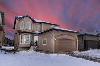 Photo 1: 160 Wainwright Crescent in Winnipeg: River Park South Residential for sale (2F)  : MLS®# 202127506