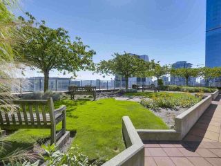 Photo 9: 1711 938 SMITHE Street in Vancouver: Downtown VW Condo for sale in "ELECTRIC AVENUE" (Vancouver West)  : MLS®# R2709191