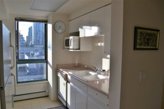 Photo 7: 1005 212 DAVIE Street in Vancouver: Yaletown Condo for sale in "PARKVIEW GARDENS" (Vancouver West)  : MLS®# R2101193