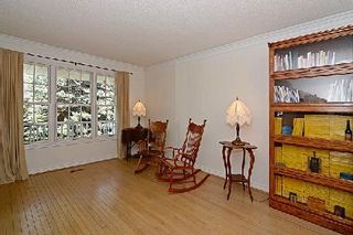 Photo 5: 65 Heatherwood Crest in Markham: Unionville House (3-Storey) for sale : MLS®# N2885787