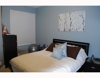 Photo 5: 317 9233 FERNDALE Road in Richmond: McLennan North Condo for sale in "RED 2" : MLS®# V804047
