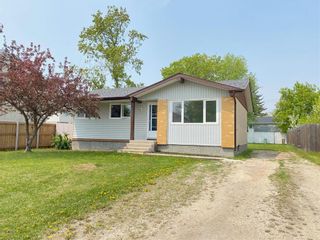 Photo 2: 4 Outhwaite Drive in Selkirk: House for sale : MLS®# 202314344