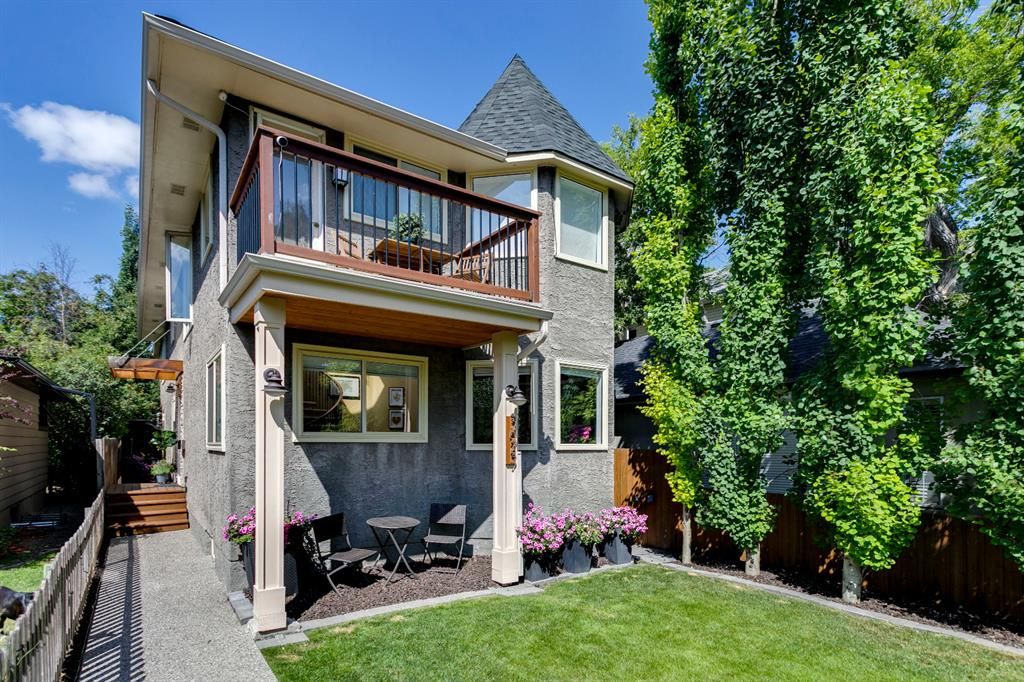 Main Photo: 3623 3 Street SW in Calgary: Parkhill Detached for sale : MLS®# A1242843