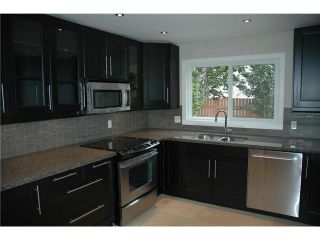Photo 4: 104 WAHSTAO CR in EDMONTON: Zone 22 Residential Detached Single Family for sale (Edmonton)  : MLS®# E3273992