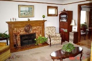 Photo 2:  in 1: Home for sale : MLS®# V561415