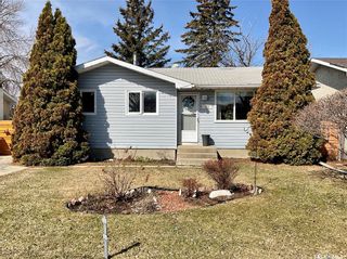 Main Photo: 124 Dryburgh Crescent in Regina: Walsh Acres Residential for sale : MLS®# SK926321