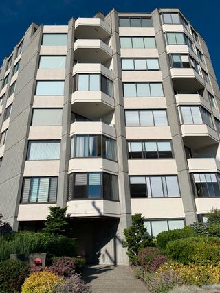 Photo 4: 303 2165 ARGYLE Avenue in West Vancouver: Dundarave Condo for sale in "Ocean Terrace" : MLS®# R2717546