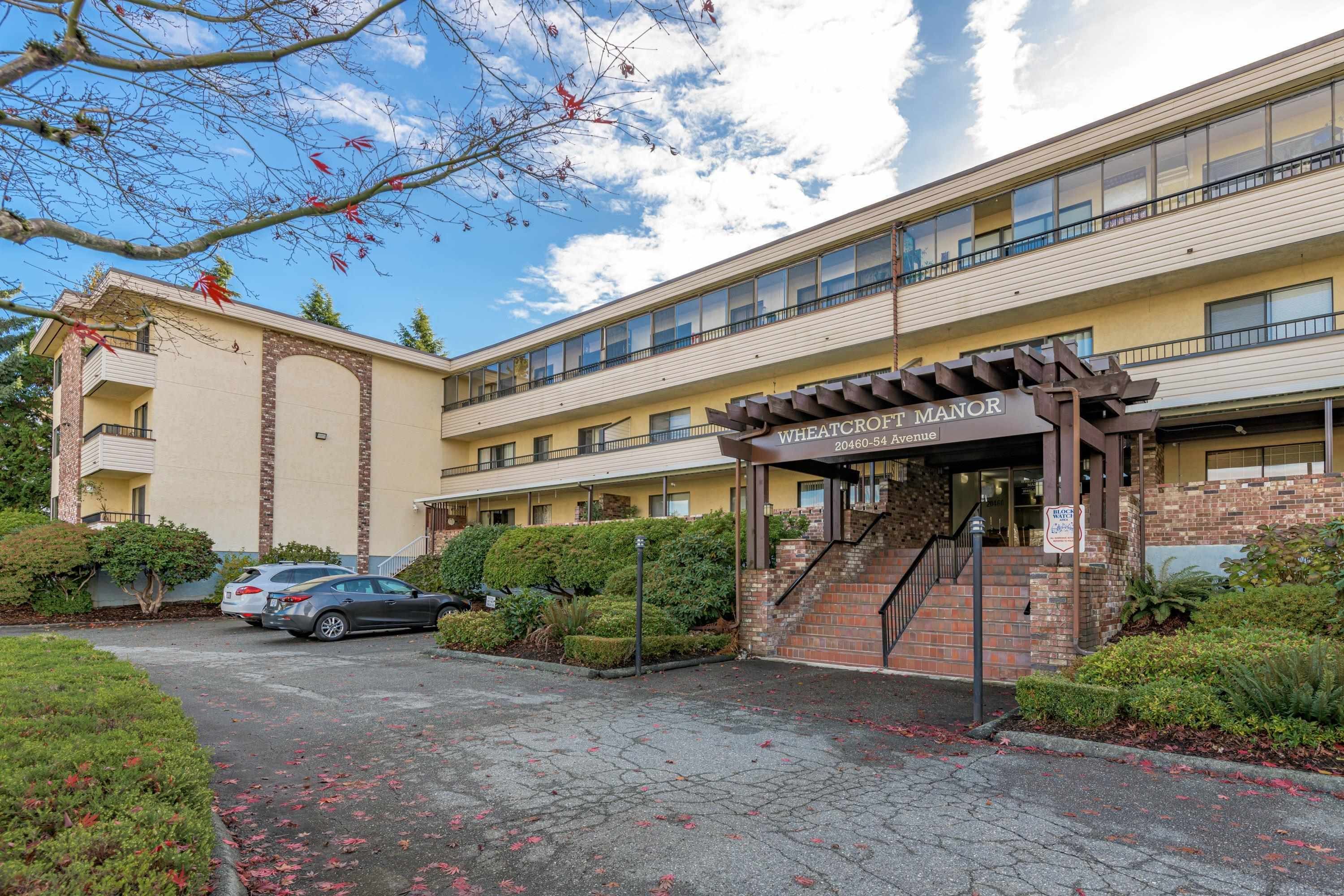 Main Photo: 112 20460 54 Avenue in Langley: Langley City Condo for sale in "Wheatcroft Manor" : MLS®# R2631739
