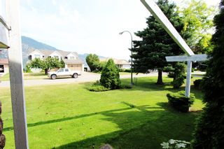 Photo 37: 526 Lakeshore Drive in Chase: Shuswap Beach Estates House for sale : MLS®# 10086435