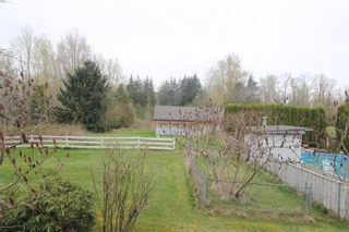 Photo 3: 22033 28 Avenue in Langley: Campbell Valley House for sale in "Campbell Valley" : MLS®# R2356683