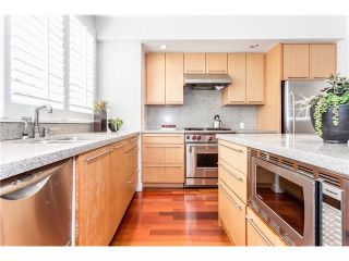 Photo 14: 910 W 13TH Avenue in Vancouver: Fairview VW Townhouse for sale in "THE BROWNSTONE" (Vancouver West)  : MLS®# V1140268