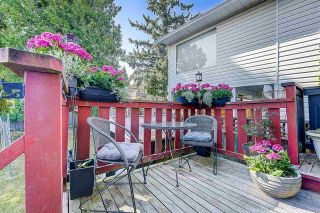 Photo 16: 933 PARKER Street: White Rock House for sale (South Surrey White Rock)  : MLS®# R2458398