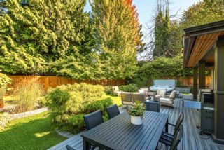 Photo 3: 1138 RIDGEWOOD Drive in North Vancouver: Edgemont House for sale in "Edgemont Village" : MLS®# R2864953
