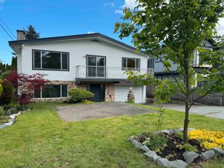 Photo 2: 2008 HAMILTON Street in New Westminster: Connaught Heights House for sale in "WEST END" : MLS®# R2880438