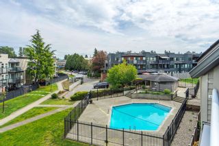 Photo 22: 302 1840 E SOUTHMERE Crescent in White Rock: Sunnyside Park Surrey Condo for sale in "SOUTHMERE MEWS" (South Surrey White Rock)  : MLS®# R2878940
