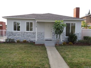 Photo 1: 3319 Oregon Avenue in Long Beach: Residential for sale (5 - Wrigley Area)  : MLS®# OC22028295