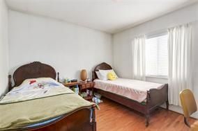 Photo 4: 5748 SOPHIA STREET in Vancouver: Main House for sale (Vancouver East)  : MLS®# R2212717