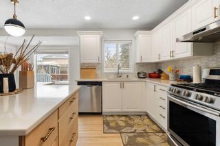 Photo 12: 126 Strathridge Close SW in Calgary: Strathcona Park Detached for sale : MLS®# A2100781